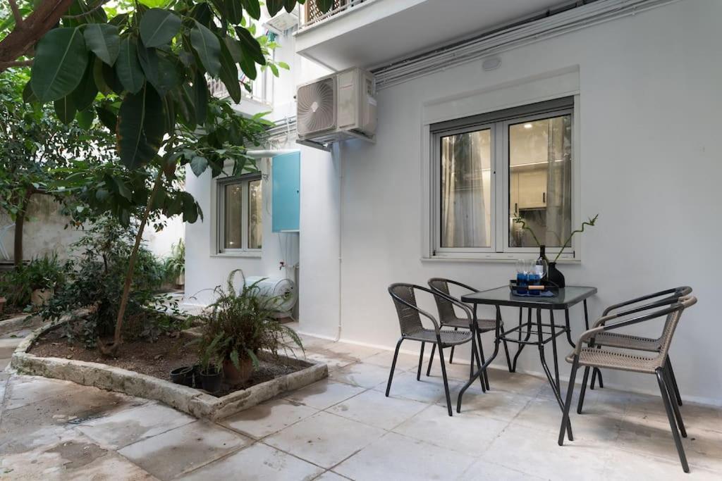 Апартаменти Stylish Abode Under Acropolis W/ Sunny Courtyard! Афіни Екстер'єр фото